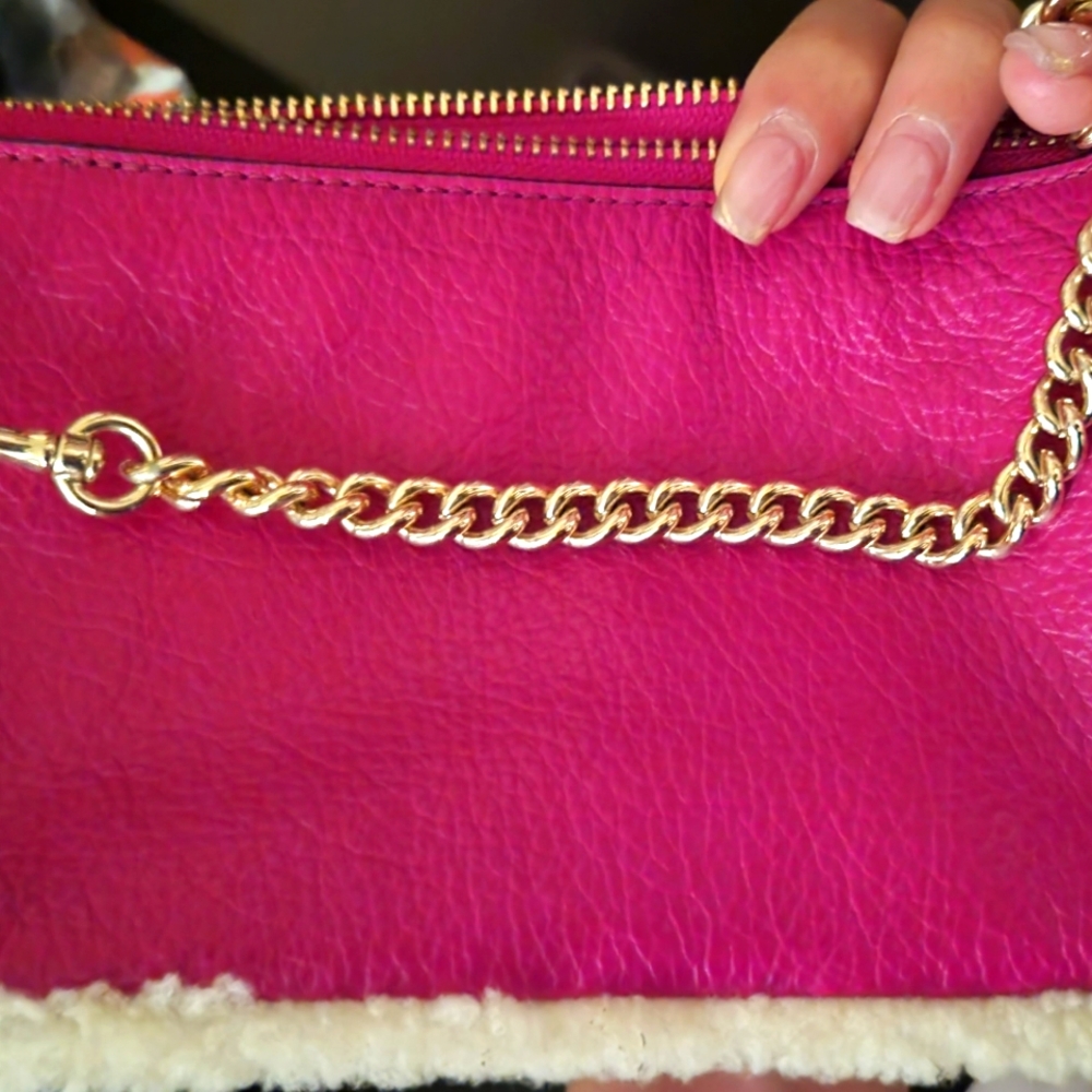 Coach wristlet extra small handbag 👜 authentic pink gold Hardware